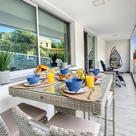 פונשל Uptown Apartment By Lovelystay מראה חיצוני תמונה