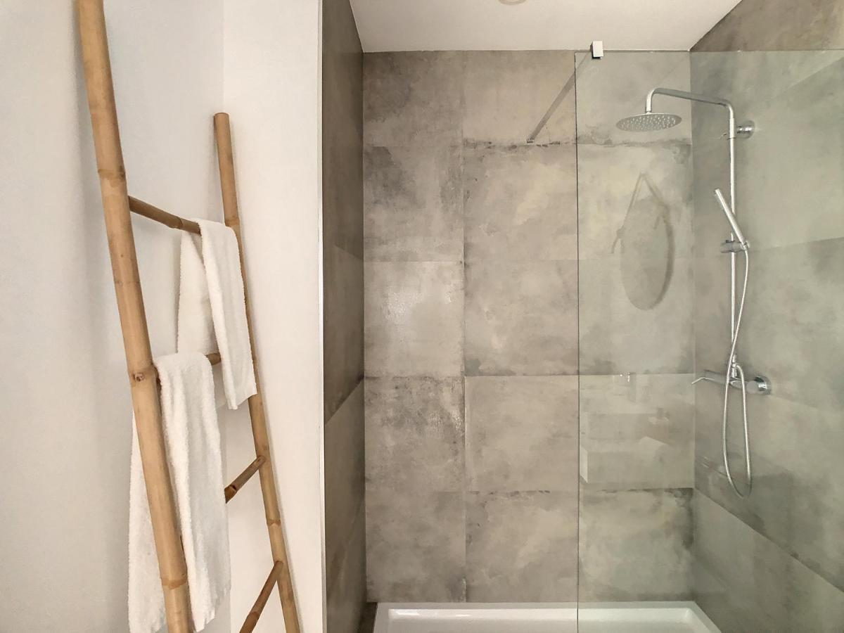 פונשל Uptown Apartment By Lovelystay מראה חיצוני תמונה
